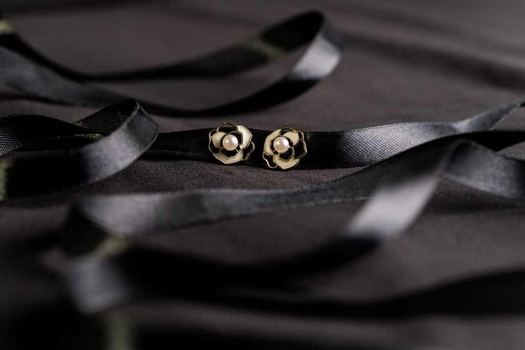 Golden Bloom Knot Earrings