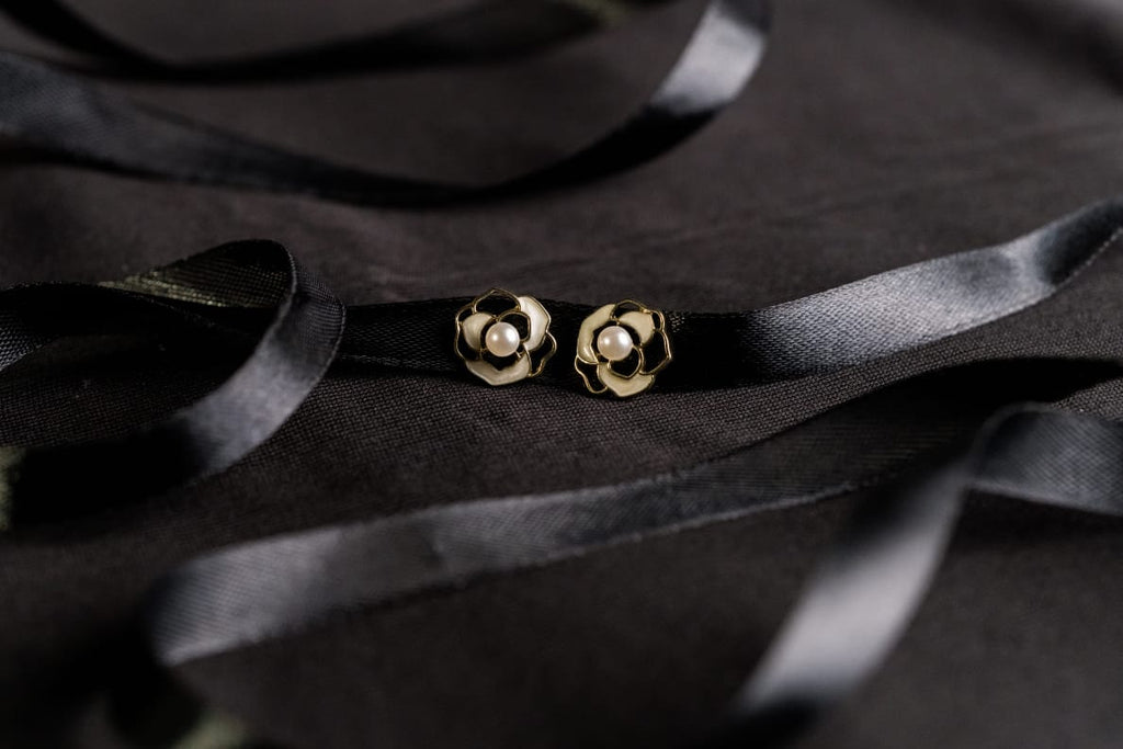 Golden Bloom Knot Earrings