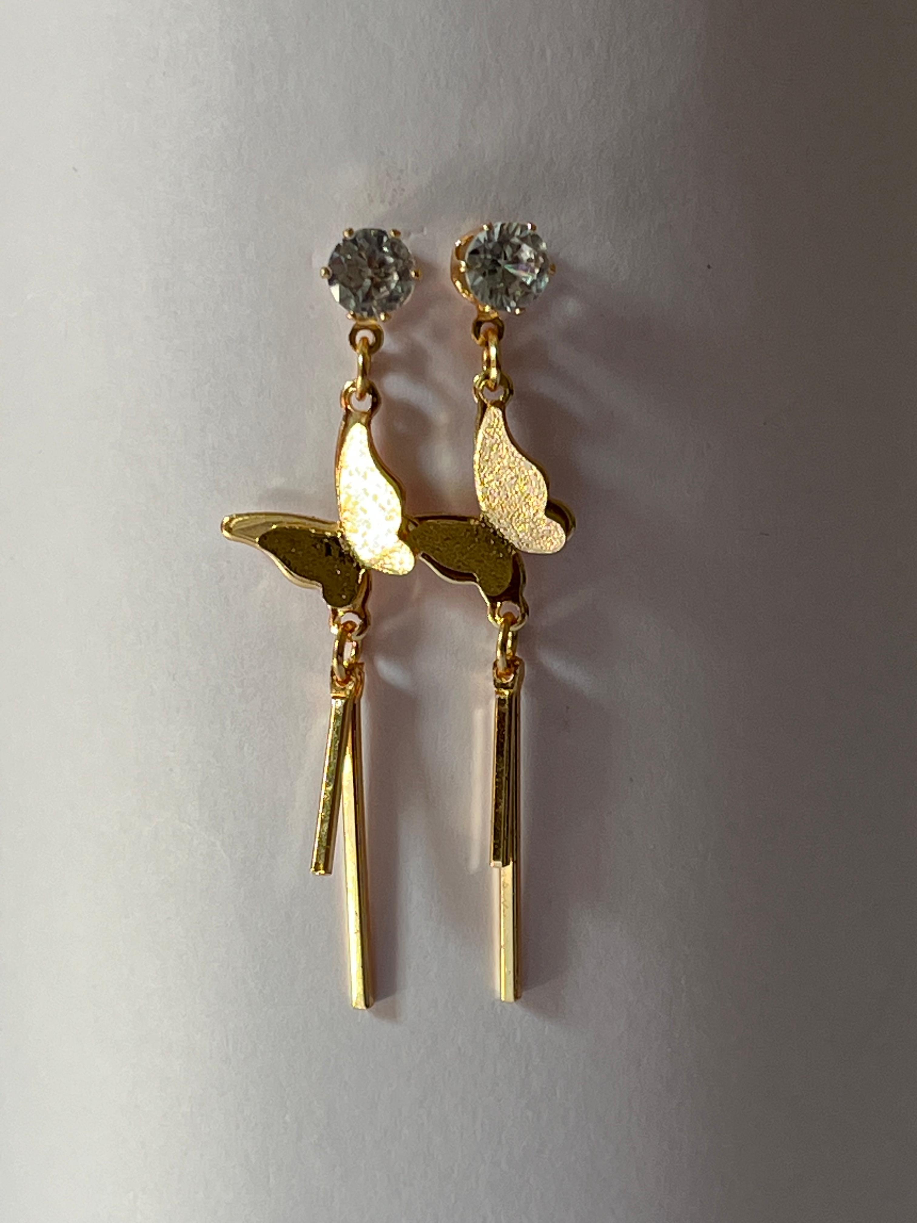 Gold crystal drop earrings